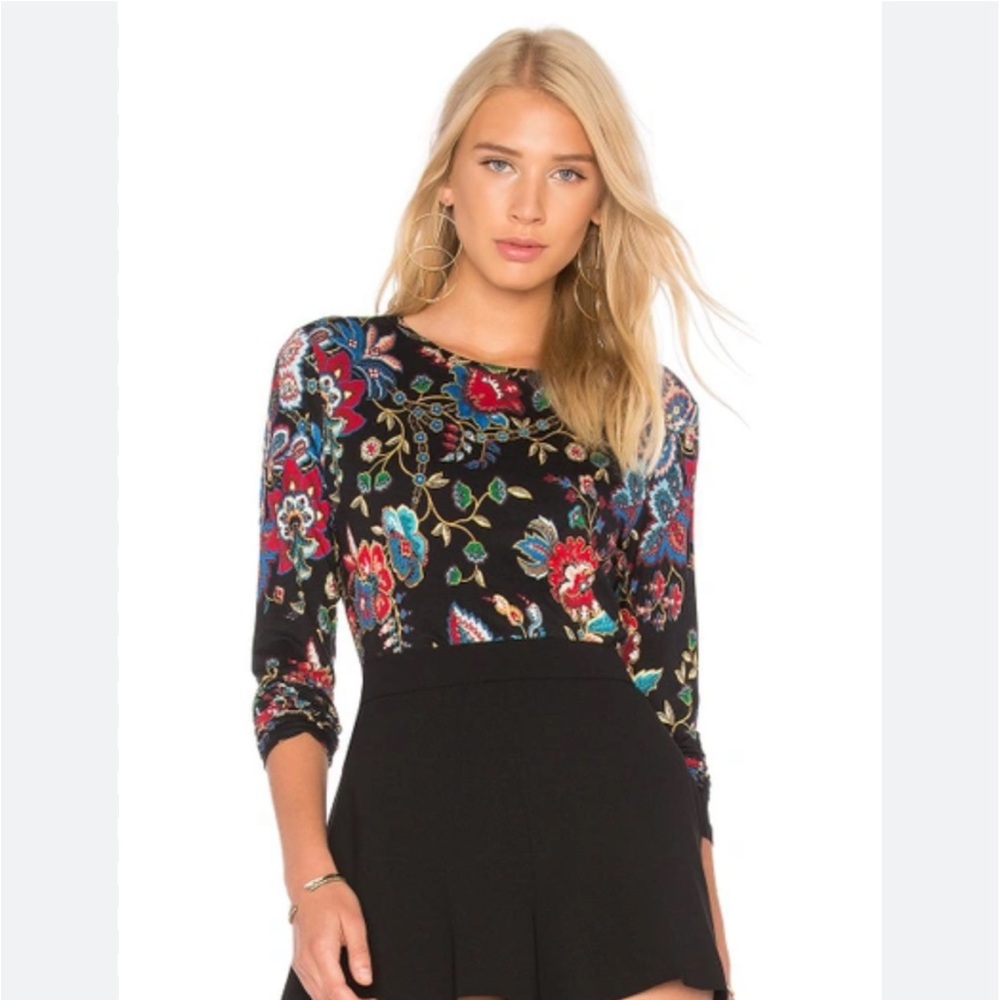 NWT!  Alice + Olivia Delaina Printed LongSleeved Crop Top